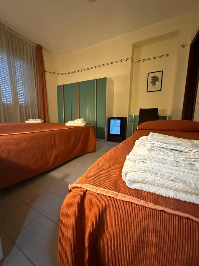 Hotel Atena ชิโรมารีนา ภายนอก รูปภาพ