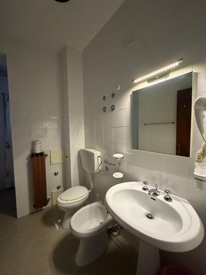 Hotel Atena ชิโรมารีนา ภายนอก รูปภาพ